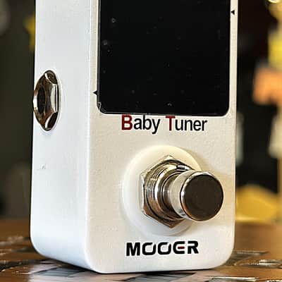 Mooer Baby Tuner Chromatic Tuning Pedal image 1