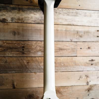 1991 Gibson '67 Flying V In Alpine White image 6