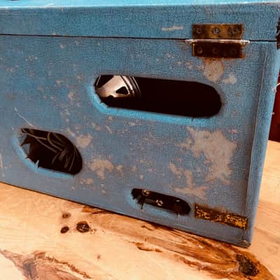 Airline 7214 1960's Mini Electric Guitar with 5-Watt Amp Case image 10