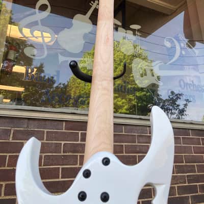 Ibanez JEMJR-WH Steve Vai Signature- White image 13