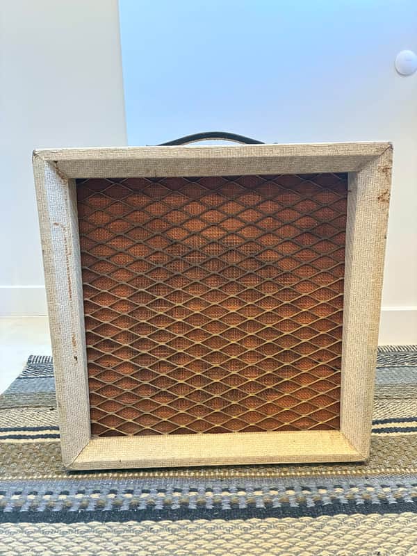Montgomery Ward 55JDR8440 1x12" Tube Amp 60's image 1