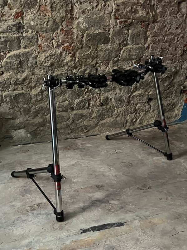 Dixon Curved Drum Rack with Manfrotto Clamps Bild 1