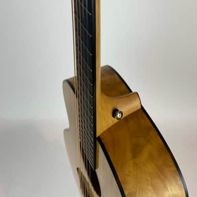 Breedlove 12-String - USA Hand Made Natural Figured Myrtle Wood Construction. Like new W/ OHSC image 9