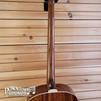Guild B-140E Acoustic Bass with Gator Gig Bag - Natural, Fishman Sonitone BT-1 Electronics, 5lbs 12oz image 5