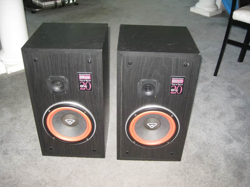 Cerwin-Vega RE-20 2-way Small floor or medium bookshelf Speakers Bild 1