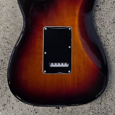 Fender American Special Stratocaster HSS with Rosewood Fretboard 2010 - 2018 - 3-Color Sunburst image 3