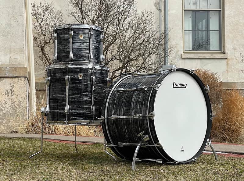 90's Ludwig Classic Maple Oyster Black Pearl 14/18/24 Mach Lug Drum Set image 1