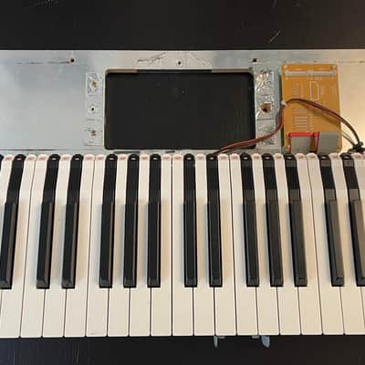 Korg Triton Extreme 88 - KEYBED Replacement image 4