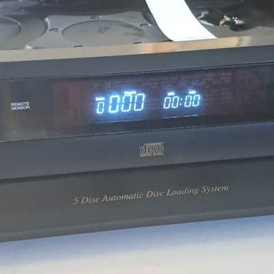 Denon DCM-280 5 Disc CD Player/Changer with MP3 Decoder & Remote image 2