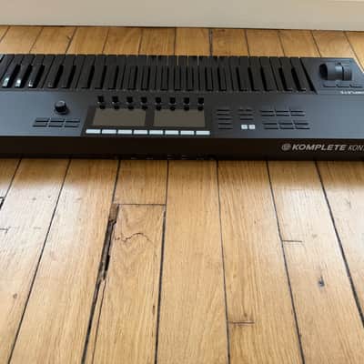 Native Instruments Komplete Kontrol S49 Mk2 2010s - Black on Black - Limited Edition image 2