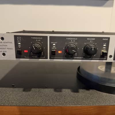 Behringer Denoiser SNR202 2-Channel Noise Reduction System 1990s - Black / Silver image 2