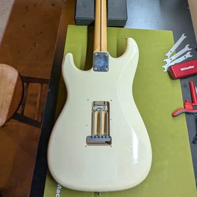 1985 Squier by Fender Stratocaster – Made in Japan (A-Serial, Fujigen image 6