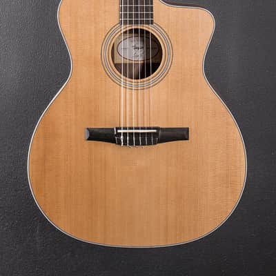 Taylor Used 214CE-N Walnut '26 image 2