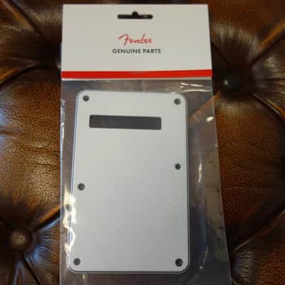 Fender Backplate Stratocaster White (W/B/W) 3-Ply image 1