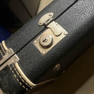Fender Hard shell Bass case 60,s  - black image 6