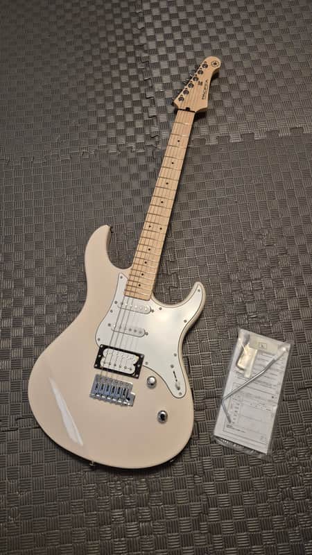 Yamaha Pacifica PAC112VM - Sonic Pink image 1