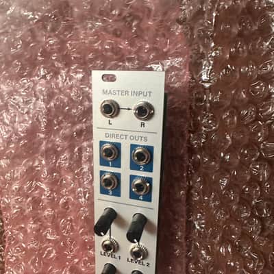 Intellijel Dubmix Mini Expander Eurorack Synth Module 2015 - 2017 - Silver image 2