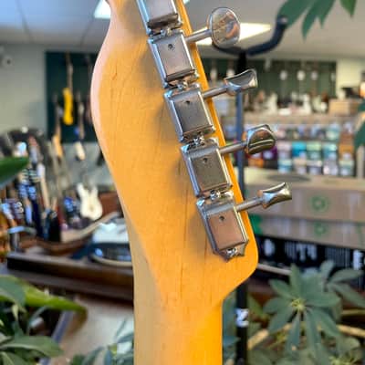 Fender AVRI ‘52 Telecaster 2006 - Butterscotch Blonde image 11