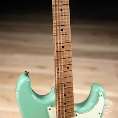 Xotic XSC-2 Swamp Ash HSS S-Style w/ Roasted Flame Maple Neck – Surf Green image 4