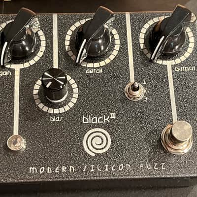 Spiral Electric FX Black II Modern Silicon Fuzz 2024 - Black image 1