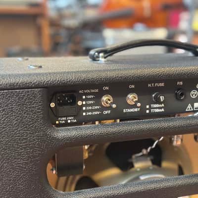 Bad Cat Cub 15r USA Player Series 15-Watt 1x12" Guitar Combo image 5