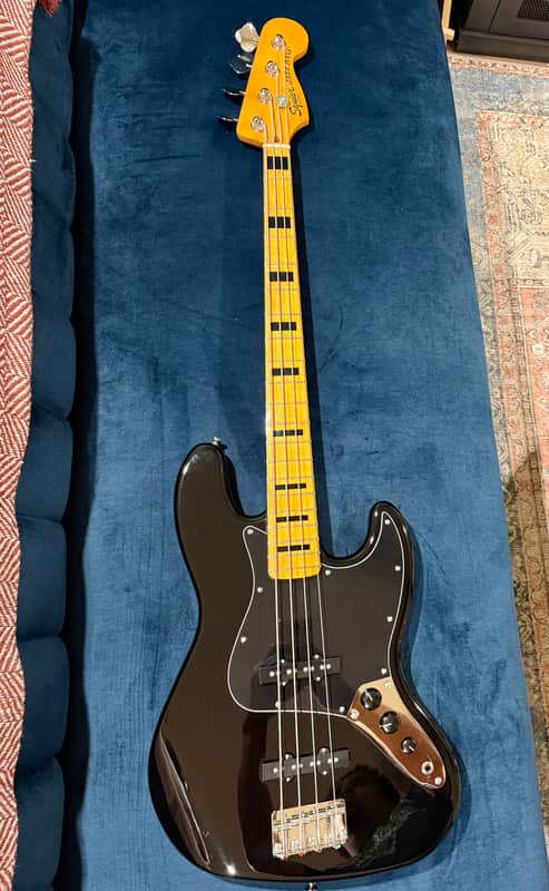 Squier Classic Vibe '70s Jazz Bass - Present - Black image 1