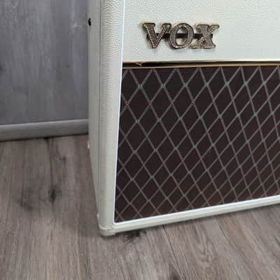 Vox AC30S1 OneTwelve 30-Watt 1x12" Guitar Combo 2018 - Present - White image 6