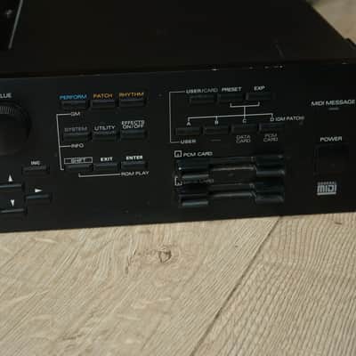 Roland JV-1080 64-Voice Synthesizer Module 1994 - 2001 - Black image 2