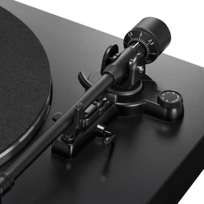 Audio-Technica Fully Automatic Wireless Belt-drive Turntable, White w/ 2 Yr Warranty Bundle image 8