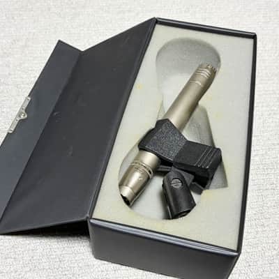 AKG D224E 2way-capsule Dynamic Microphone w/case image 2