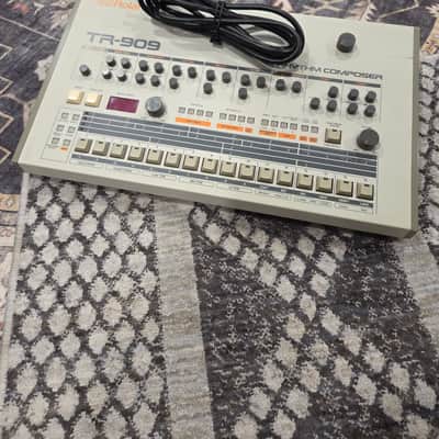 Immagine Roland TR-909 Rhythm Composer - 16