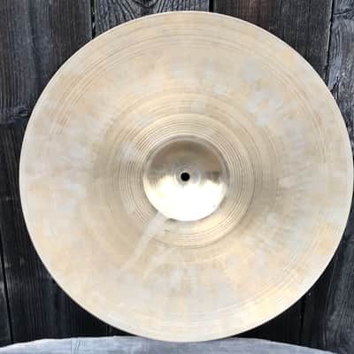 Zildjian 16" A Series Medium Thin Crash Cymbal image 5