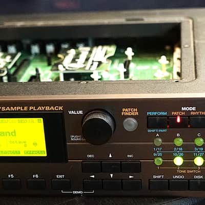 Roland XV-5080 w/2 Expansion Boards 128 Voice Synth Module w/RAM image 9