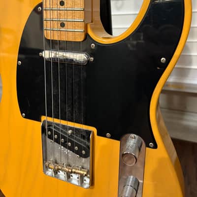 Fender Special Edition Deluxe Ash Telecaster Butterscotch Blonde image 3