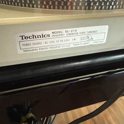 Technics SL-210 1970-1980 - Silver image 5