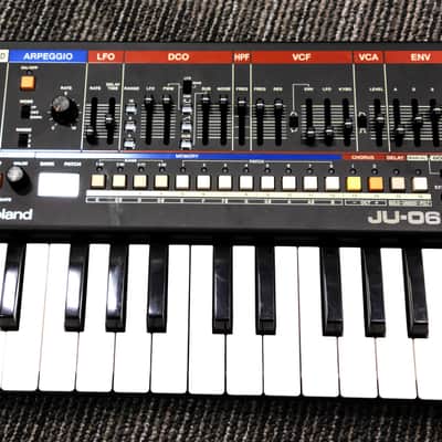 Roland JU-06A Boutique Series Synthesizer Module with K-25m Keyboard 2019 - Present - Black image 4