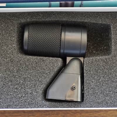 AKG D440 Instrument Mic image 2