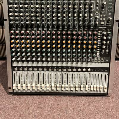 Mackie Onyx 1640 16-Channel Analog Mixer | Reverb