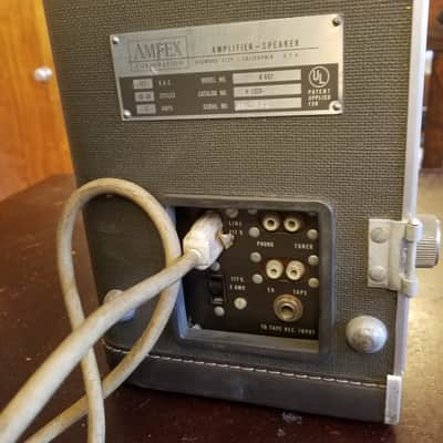 Ampex All original mono PP 6V6 tube combo amp A-692 10 Watt JBL AlNiCo 8" speaker guitar suitcase 1960s image 5