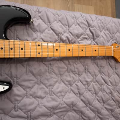 Fender Vintera II '50s Stratocaster with Noiseless DiMarzio Area 58 & VV Heavy Blues Pickups & Blender Pot - MINT image 6