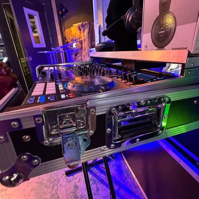 Denon MCX8000 4-Channel Pro DJ Player / Controller with Case image 7