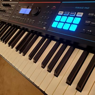MUST SEE!!! ROLAND JUNO DS88 FULLY INSPECTED/SERVICED AND IN AMAZING CONDITION! image 18