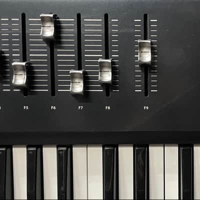 Behringer MOTÖR 61 61-Key USB MIDI Controller Keyboard 2010s - Standard image 5