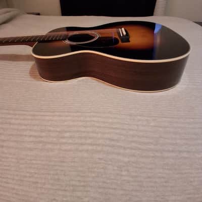 Martin OM-28 2022 - Sunburst image 5