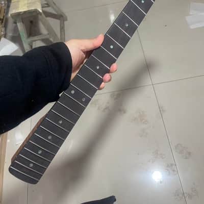 25.5 inch Round stainless steel 4a 22 frets Roasted flame Maple guitar neck Rosewood fingerboard Radius: 12 inch hole 10mm Satin image 1