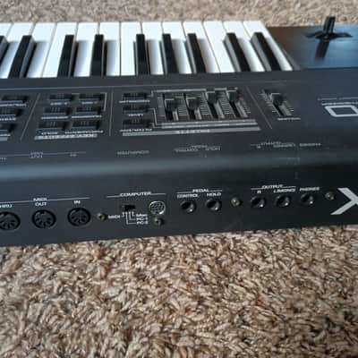 Roland XP-30 61-Key 64-Voice Expandable Synthesizer 1999 - 2004 - Black image 7