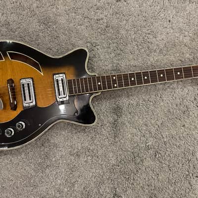 Gretsch G2629 Electromatic Sparkle Jet Semi-Hollow Electric Guitar