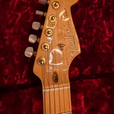 Fender 60th Anniversary Commemorative American Standard Stratocaster with Gold Hardware, Maple Fretboard 2014 - 2-Color Sunburst image 11