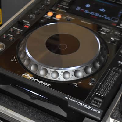 Pioneer CDJ-2000 Nexus (x2) with DJM 900 Nexus 4-Channel Mixer 2010s - Black image 7