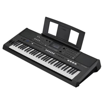 Yamaha PSRE583 61-Key Portable Keyboard 2026 - Present - Black image 3